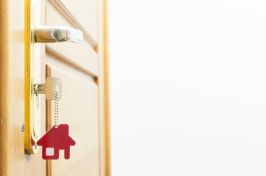 evin anahtarı ev şeklinde bir kapı kilit Gümüş Anahtarlık