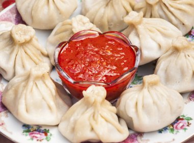 Etli Gürcü geleneksel Hıngel