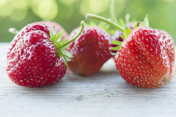 Zoete tuinbessen. Rode bessen. — Stockfoto