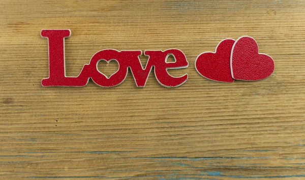 Деревянные Буквы Образующие Слово Любовь Два Сердца Старом Деревянном Деревенском — стоковое фото