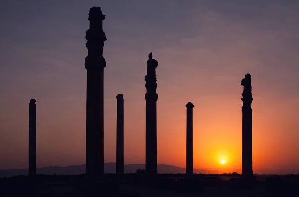 Silhuett Apadana Palace Ruiner Persepolis Arkeologiska Platsen Shiraz Mot Orange — Stockfoto