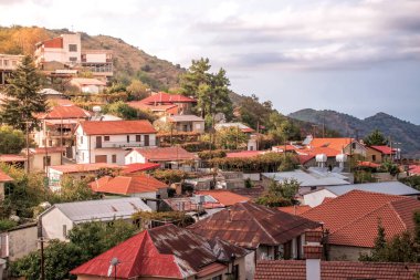 Dağ köyü Pedoulas Troodos Dağları'nın kuzey tarafında. Lefkoşa Bölgesi, Kıbrıs.