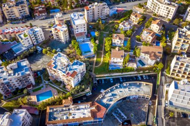 Limasol, konut binalarında havai görünüm. Kıbrıs