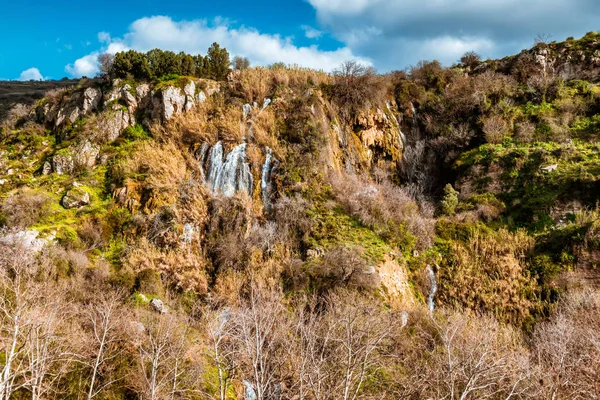Vista de las cascadas de Paradision cerca del pueblo de Trozena. Limassol Dis — Foto de Stock