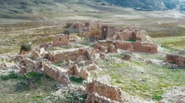 Foinikas köyü terk etti. Baf bölgesi, Kıbrıs