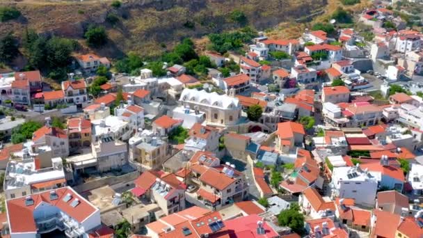 Vista Del Pueblo Pissouri Iglesia Apostolos Andreas Distrito Limassol Chipre — Vídeo de stock