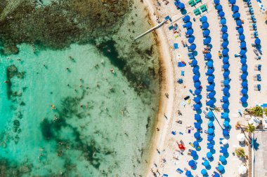 Vathia Gonia (Sandy Bay) plajı. Ayia Napa, Kıbrıs