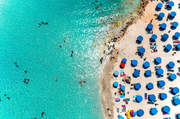 Vista Aérea Aérea Popular Praia Baía Nissi Distrito Famagusta Cyprus — Fotografia de Stock