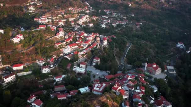 그로스의 마을이다 리마솔 프로스 — 비디오