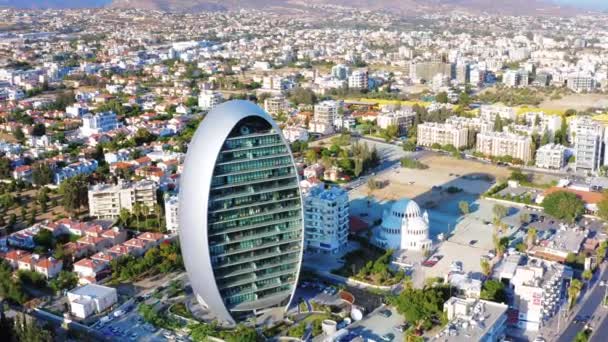 Limassol Cyprus Oktober 2019 Vliegen Limassol Vlakbij Het Oval Hoogbouw — Stockvideo