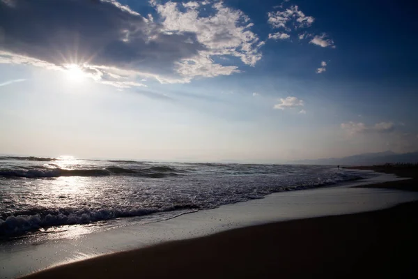 Geweldige Strand Zonsondergang Met Eindeloze Horizon — Stockfoto