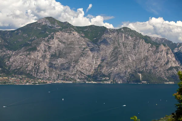 Bella Costa Del Lago Garda Italia — Foto Stock
