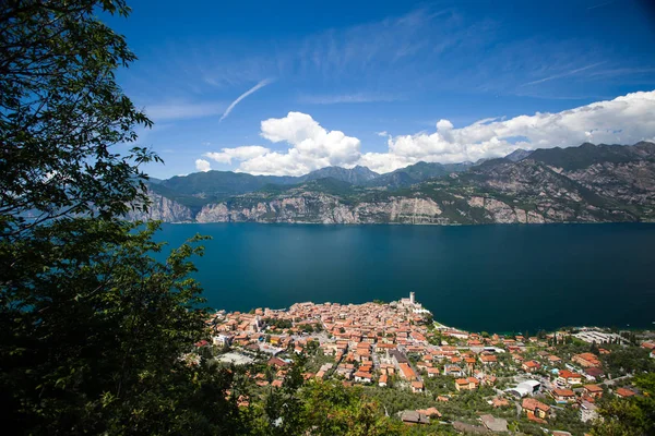 Bellissimo Panoramico Lago Garda Vista Sul Paese Malcesine Italia — Foto Stock