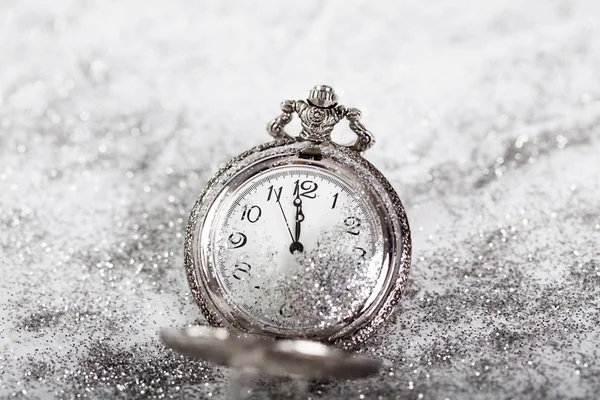 Staré Stříbrné Hodinky Closeup Půlnoci Novoroční Precizní — Stock fotografie