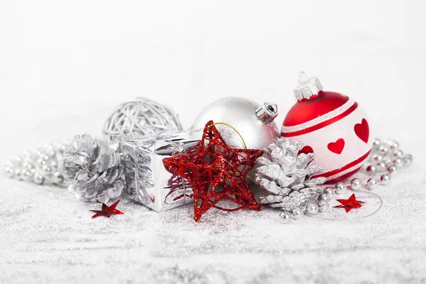 Palle Natale Rosse Isolate Bianco — Foto Stock