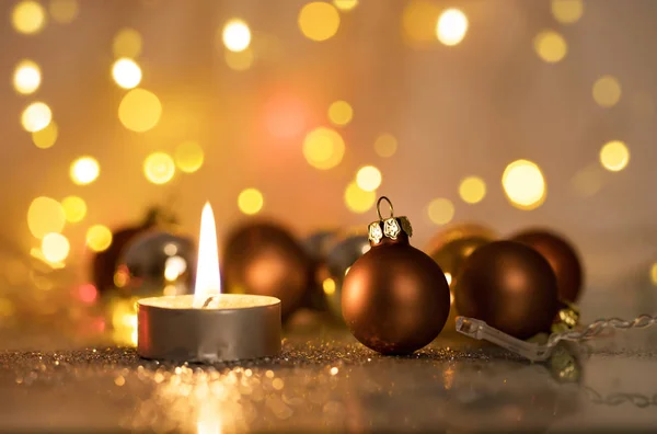 Волшебный Золотой Праздничный Фон Свечами Рождественским Декором — стоковое фото