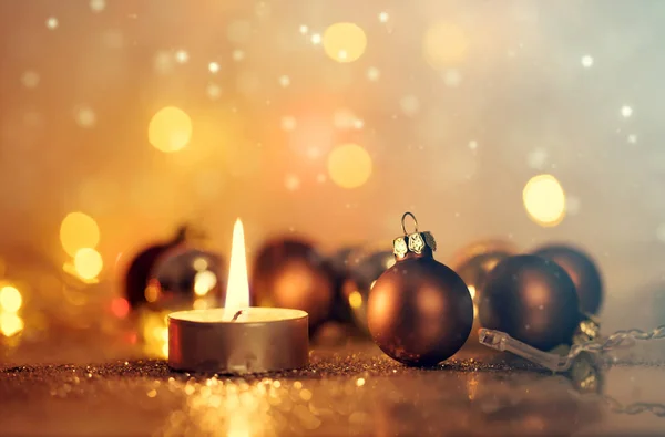 Fondo Mágico Brillo Vacaciones Doradas Con Velas Decoración Navidad —  Fotos de Stock