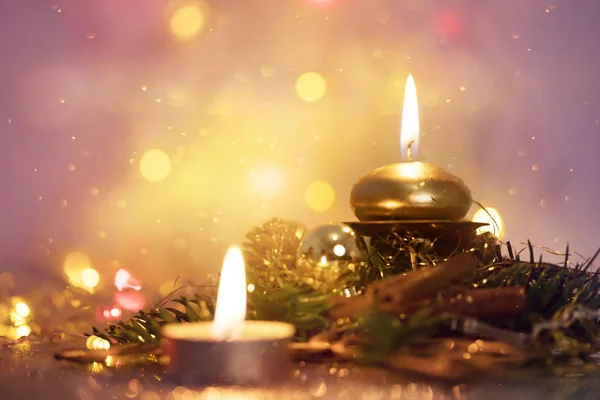 Μαγικό Χρυσό Φόντο Γκλίτερ Διακοπών Κεριά Και Διακόσμηση Χριστουγέννων — Φωτογραφία Αρχείου