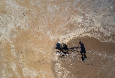 Yağışlı sezonda pirinç fabrikası için Asya çiftçi pulluk, kırsal ülkeler