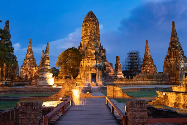 Ayuthaya Tarihi Parkı Wat Chaiwatthanaram tapınağı, unesco