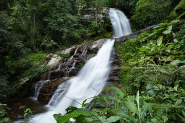 Huai Sai Lueang Şelalesi Inthanon Milli Parkı.