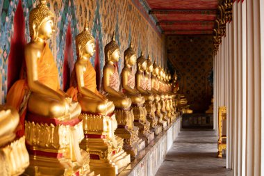 Wat Pho Tapınağı'ndaki Antik Buda heykeli, Bangkok, Tayland.