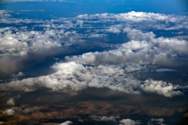 uçaktan görüntülendi bulutlar