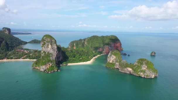 Cinemática Tomas Ariel Playa Railay Con Increíbles Calizas Krabi Tailandia — Vídeos de Stock