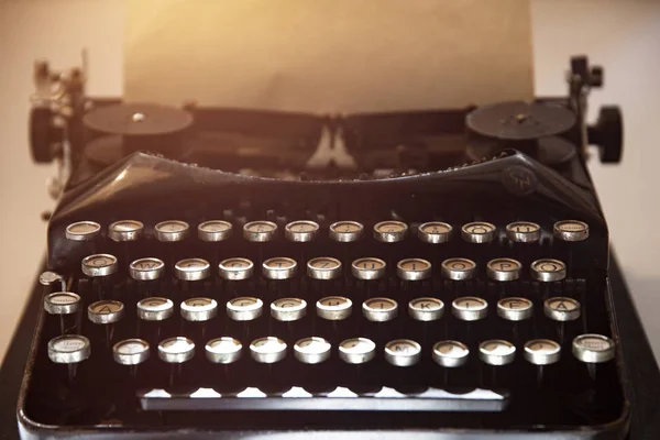 Close up of  vintage retro styled typewriter. — Stock Photo, Image