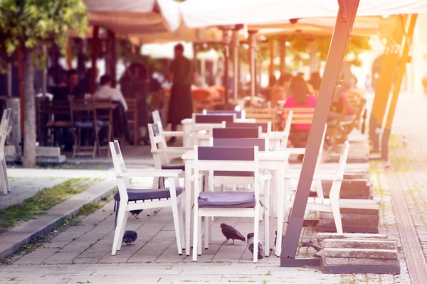 Sokak Kafesi Restoran Masası Sandalye — Stok fotoğraf