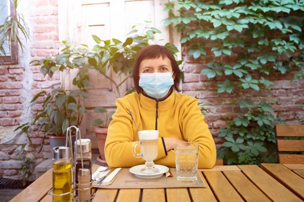 Woman Sitting Separated Restaurant Wearing Medical Protective Face Protect Infection — Stock Photo, Image