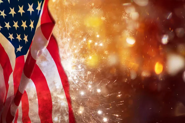Świętujemy Dzień Niepodległości Stany Zjednoczone Ameryki Flaga Usa Tle Fajerwerków — Zdjęcie stockowe