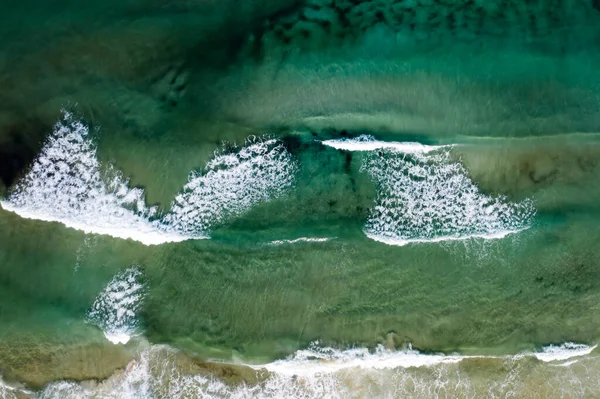 Vista Aerea Della Spiaggia Sabbia Tropicale Oceano Blu Con Acqua — Foto Stock