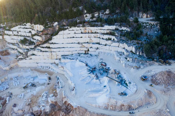 Vue Sur Les Couches Rocheuses Une Grande Impressionnante Mine Marbre — Photo