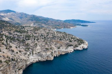Thassos Adası 'nın yukarısında, yüksek çözünürlüklü hava manzaralı duvar kağıdı