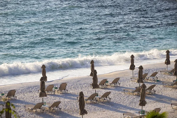Sonnenschirme Und Liegen Meer Auf Der Insel Thassos Griechenland — Stockfoto