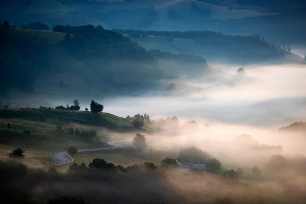 Beau Paysage Dans Les Montagnes Lever Soleil Vue Sur Les — Photo