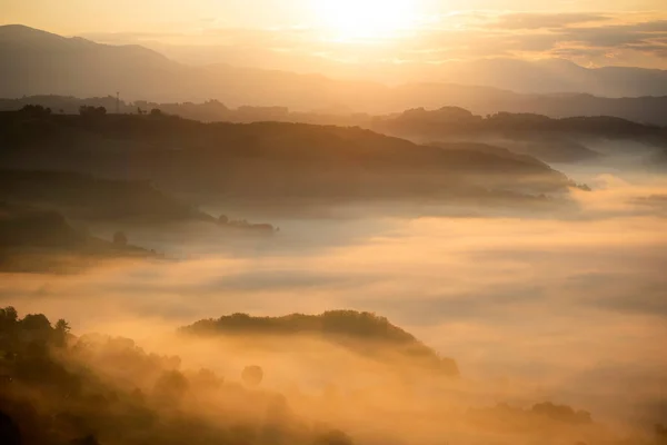 Beau Paysage Dans Les Montagnes Lever Soleil Vue Sur Les — Photo