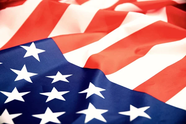 Σημαία Των Ηνωμένων Πολιτειών Της Αμερικής Κυματίζει — Φωτογραφία Αρχείου