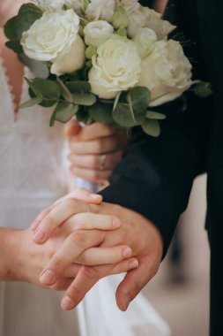 Gelin ve Damat düğün gününde.