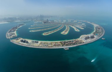 Dubai Palm yapay ada deniz uçağı üzerinden