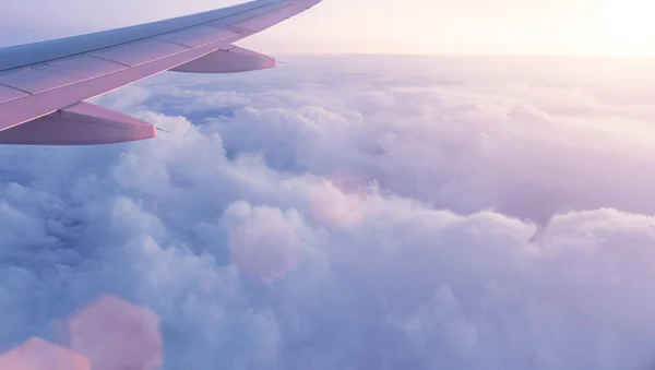 Sunset sky from the airplane window — Stock Photo, Image