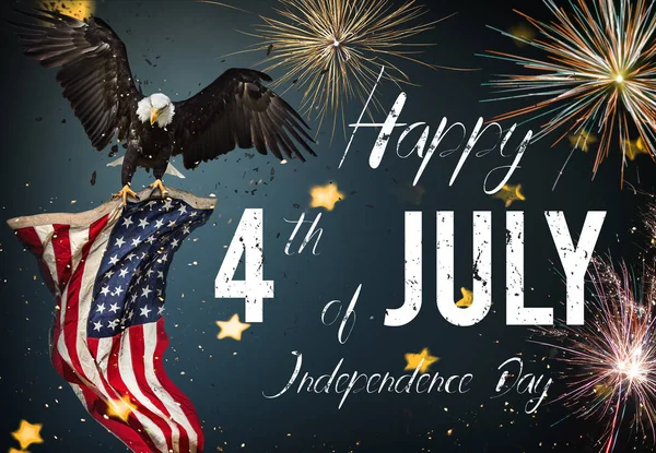 Inschrift glücklich 4. Juli mit US-Flagge. — Stockfoto