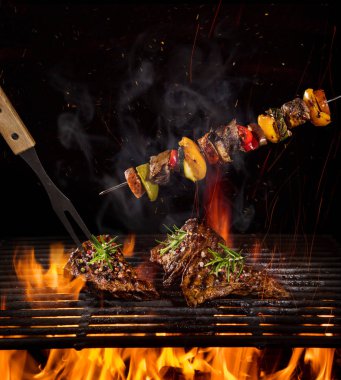 Izgarada alevli biftek.