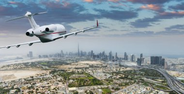 Modern gökdelenler, Dubai, Birleşik Arap Emirlikleri hava görünümünü.
