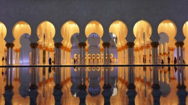 Abu Dabi. Şeyh Zayed Bin Sultan Al Nahyan Camii, Abu Dabi, Birleşik Arap Emirlikleri