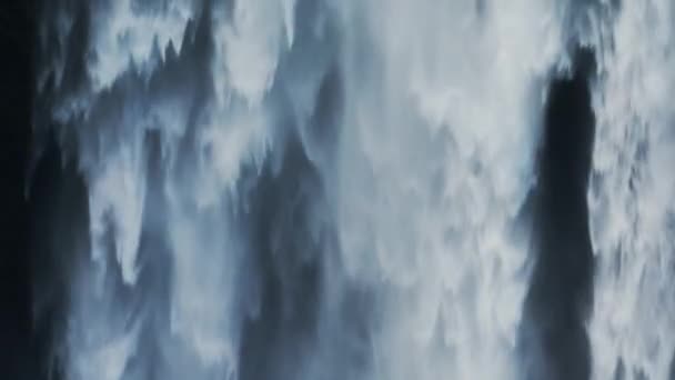 Водопад Скогафосс в Исландии — стоковое видео