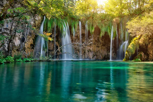 Schöne Landschaft des Nationalparks Plitvicer Seen in Kroatien — Stockfoto