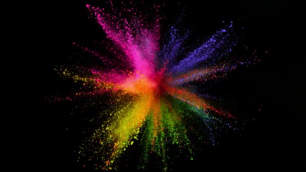 Kleurrijke poeder exploderen op zwarte achtergrond in super slow motion. — Stockvideo