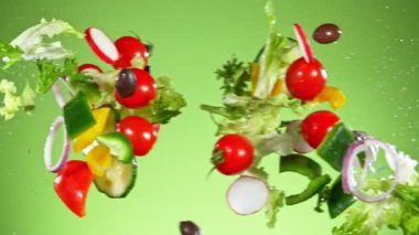 Uçan Taze Salatanın Süper Yavaş Çekimi 1000fps.